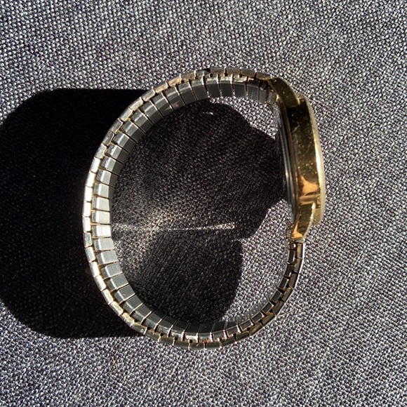 1 Timex Watches - Picture 2 of 4